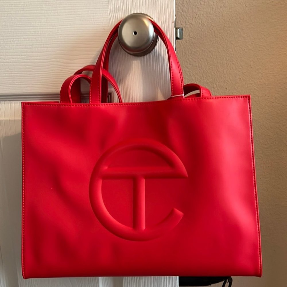 Telfar medium Red shopping bag-2